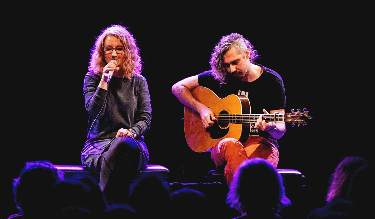 Mirjam und Sascha bei einem Live-Konzert im Porgy und Bess in Wien